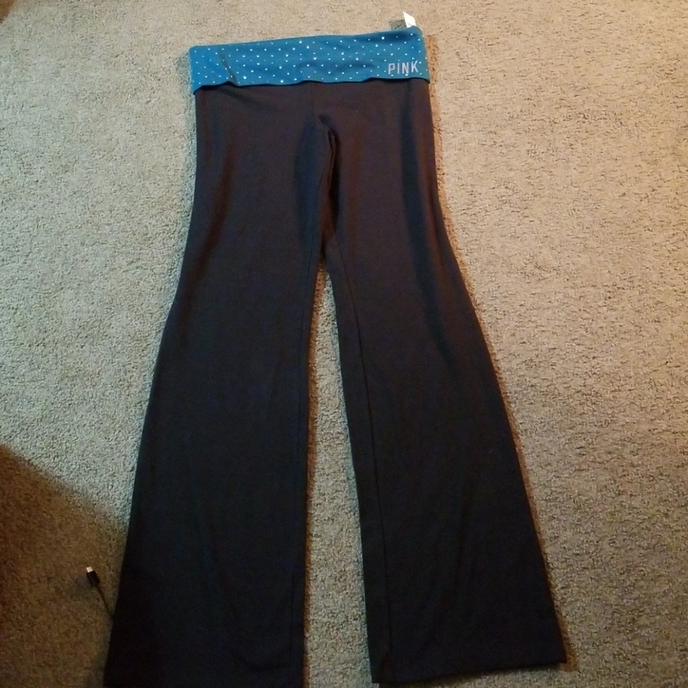 Vs pink yoga pants